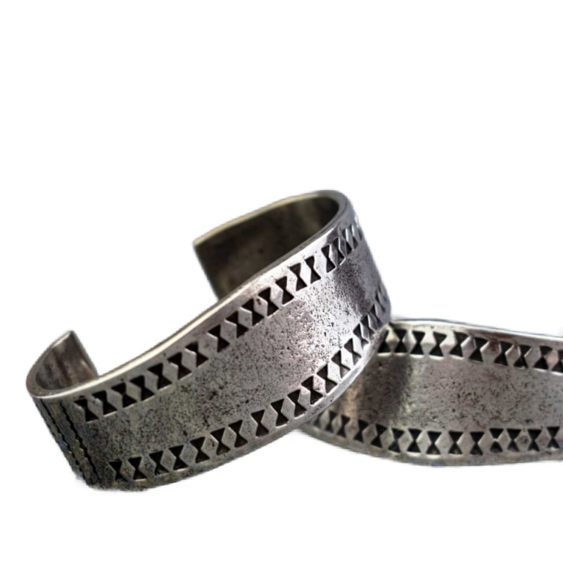 Small viking cuff