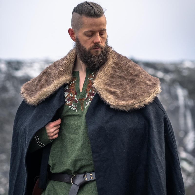 Viking Cape "Janne" with Faux Fur