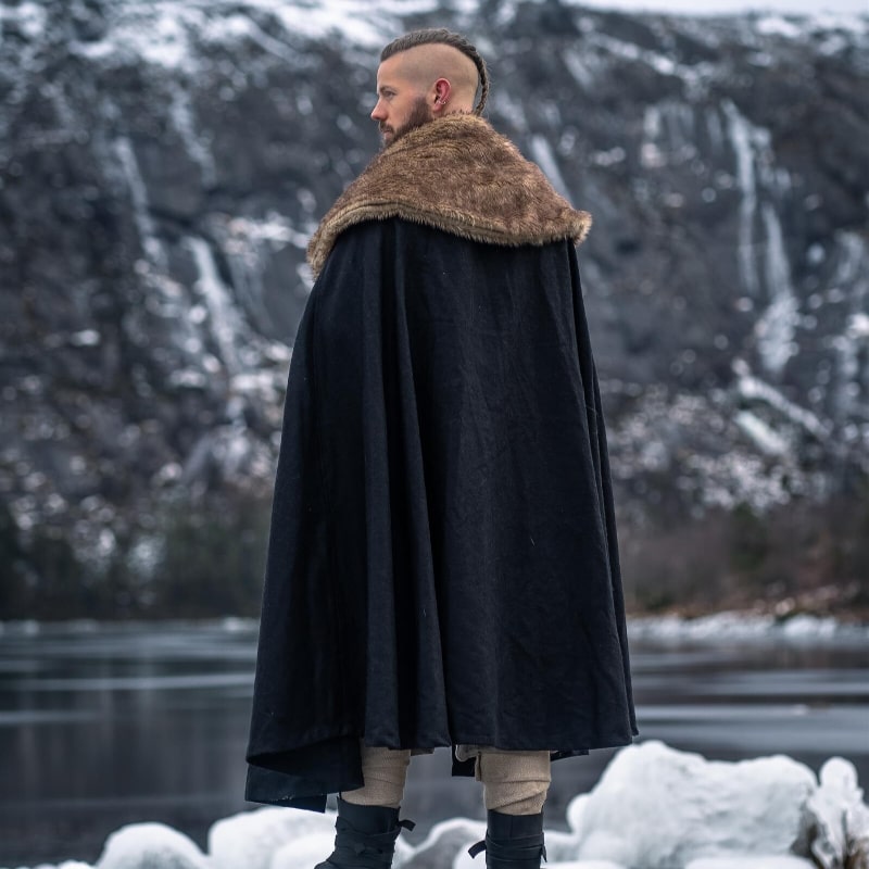 Viking Cape "Janne" with Faux Fur