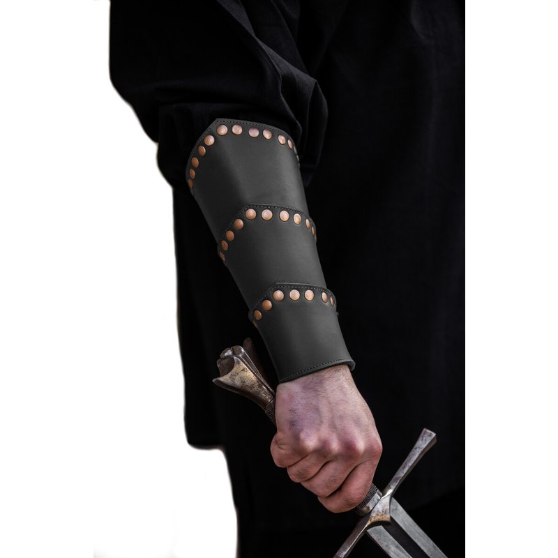 Leather Arm Brace "Arn" with Rivets — Adjustable, 24 × 26 cm - Product image 2