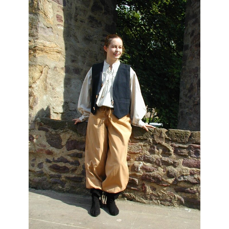 Handwoven Lutz Vest — V-neck with Wooden Buttons