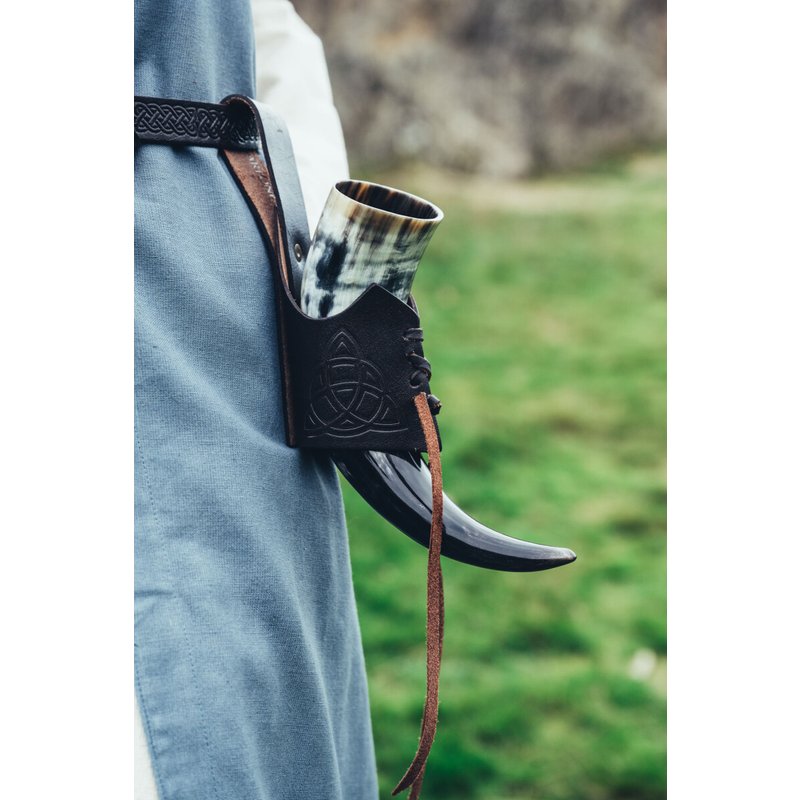Kai Leather Drinking Horn Holder with Celtic Knot