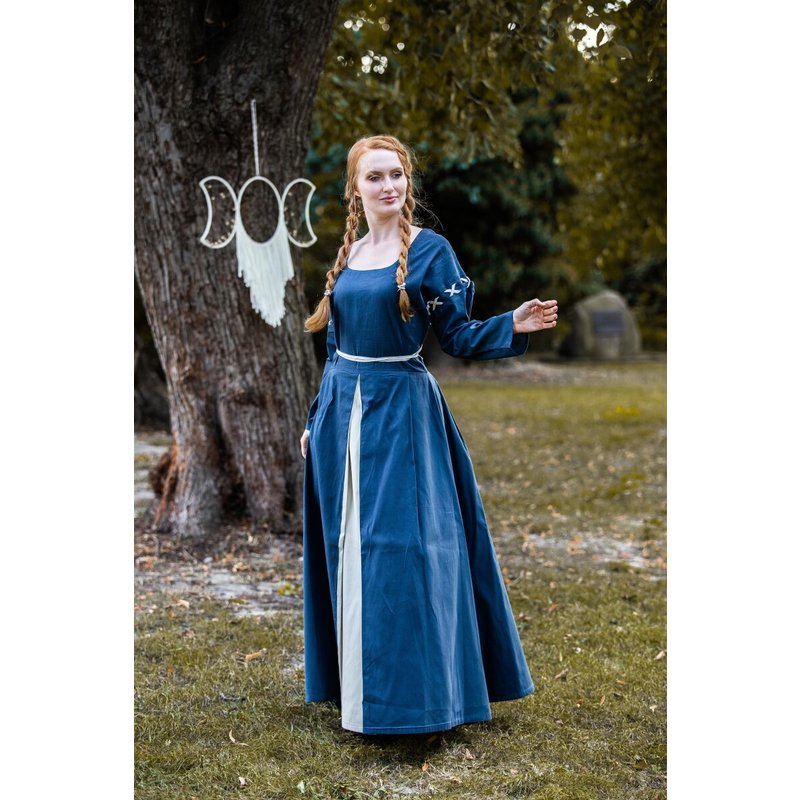 Larina Medieval Dress