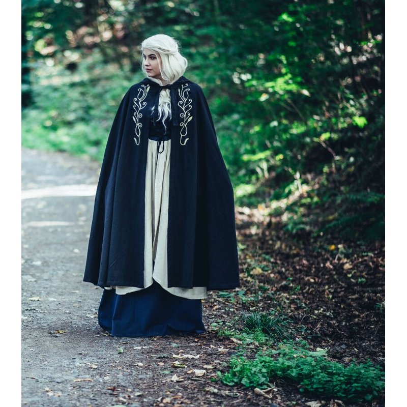 Lyra Medieval Cloak with Embroidered Hood - Product image 3