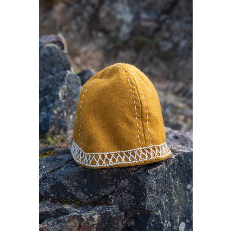 Yngvy embroidered Viking wool cap