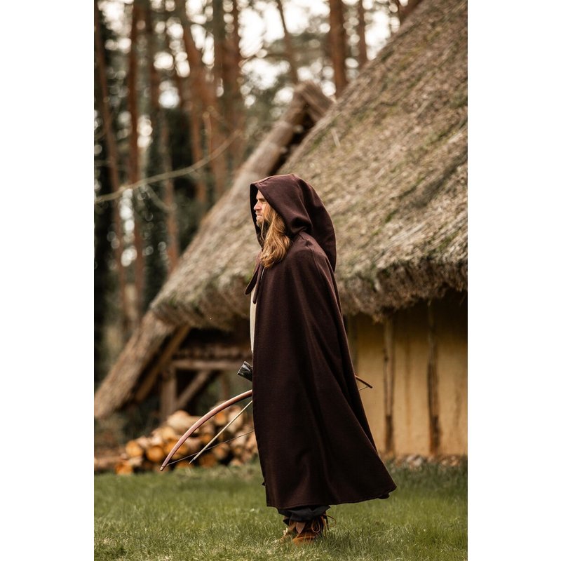 Hervir Long-Hooded Wool Cloak