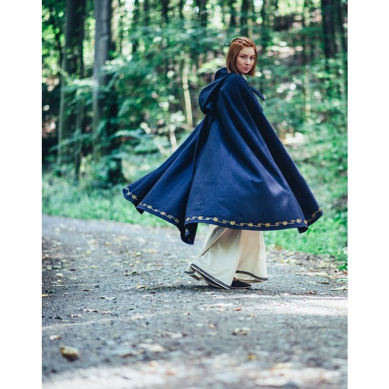 Ásidís Wool Cloak with Hand Embroidery - Product image 2